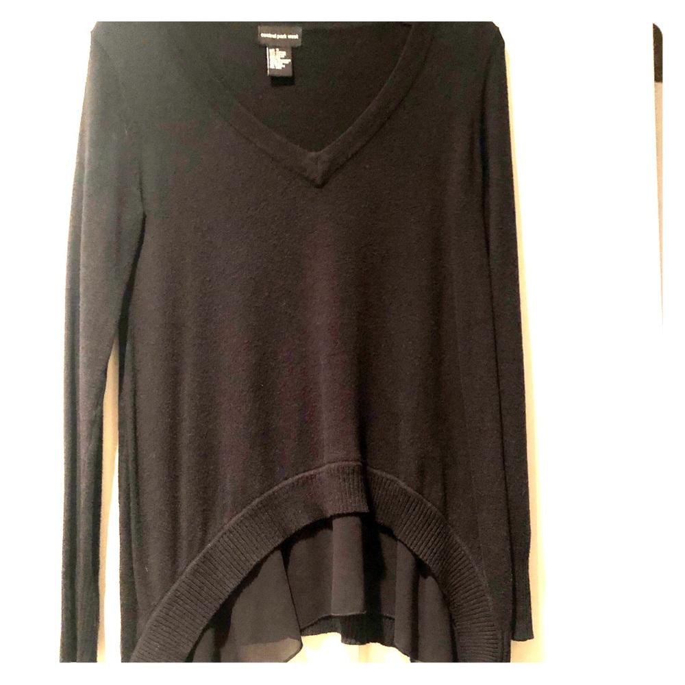 Central Park West black V-neck sweater size S